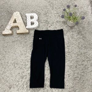 Under Armour Womens Cropped Leggings (small)